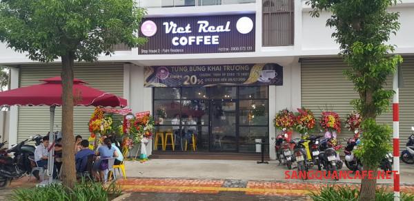 Sang nhượng quán cafe 2 mặt tiền nằm ngay chân chung cư Palm Residence, đường Song Hành, phường An Phú, quận 2.