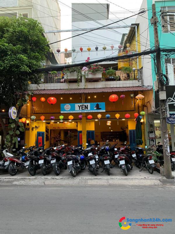 Sang nhanh quán cafe mặt tiền đường lớn, trung tâm quận Tân Phú.
